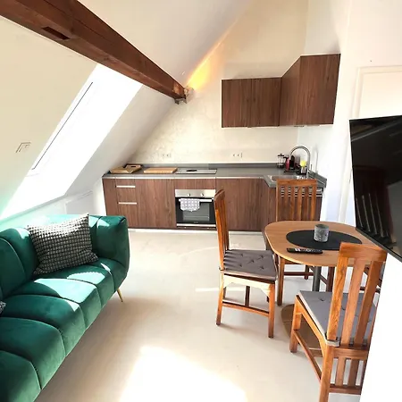 Apartment 5 Min Zu Europapark-idylle Am Fluss